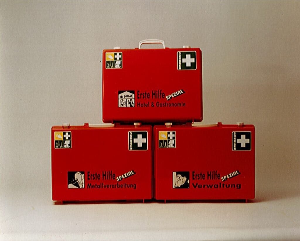 Introduction of first aid kit "Program 2000 CD" in orange as signal color for rescue service